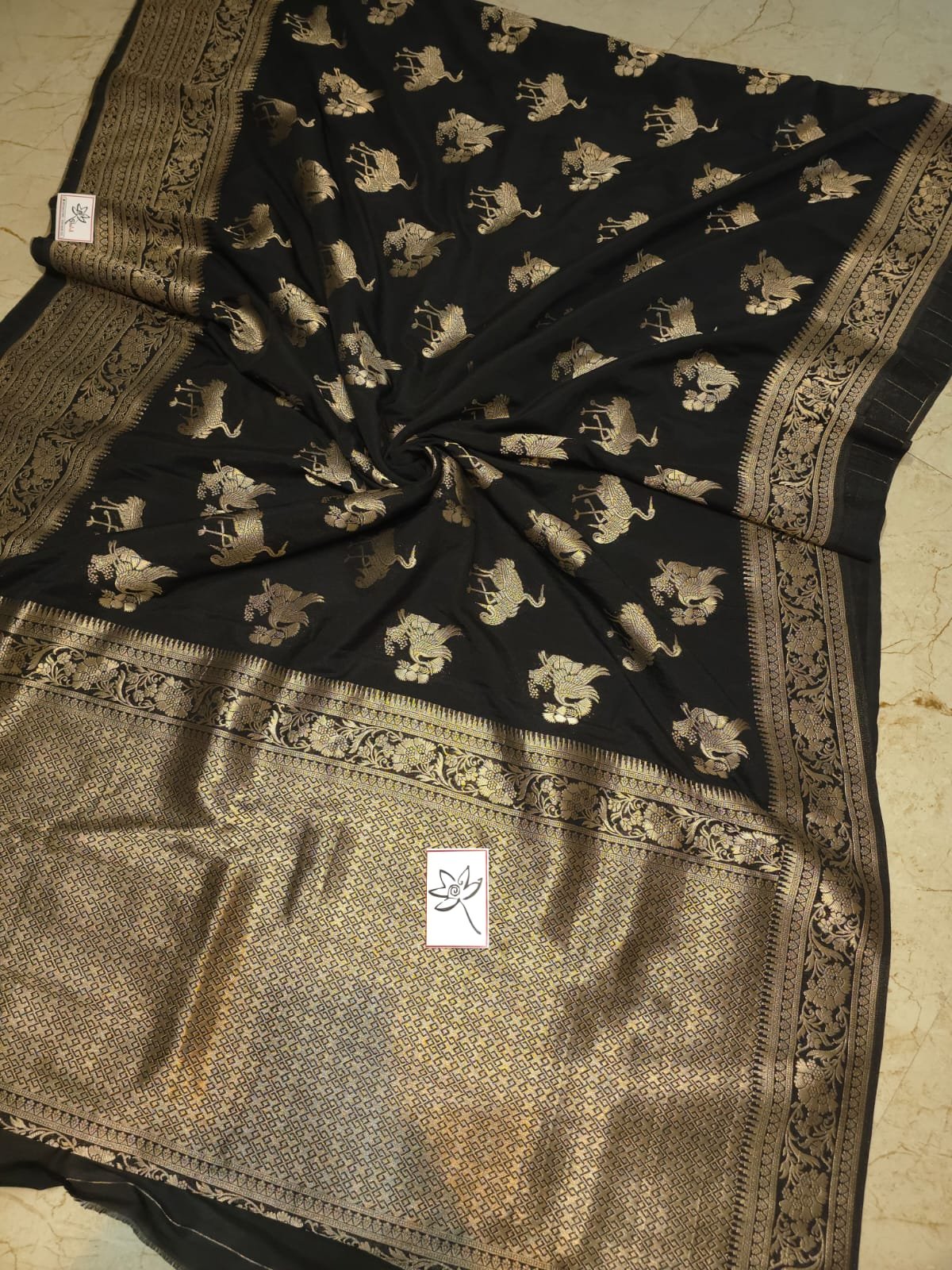 Semi Khaddi Saree - Image 4