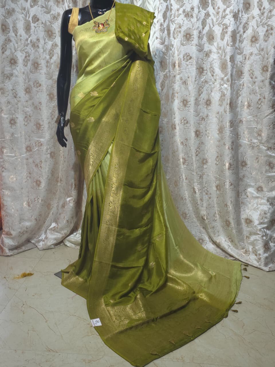 Tie and Dye Dola Benarasi Saree