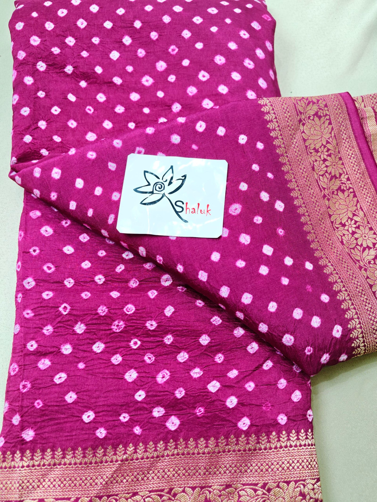 Dola Bandhni Saree - Image 4