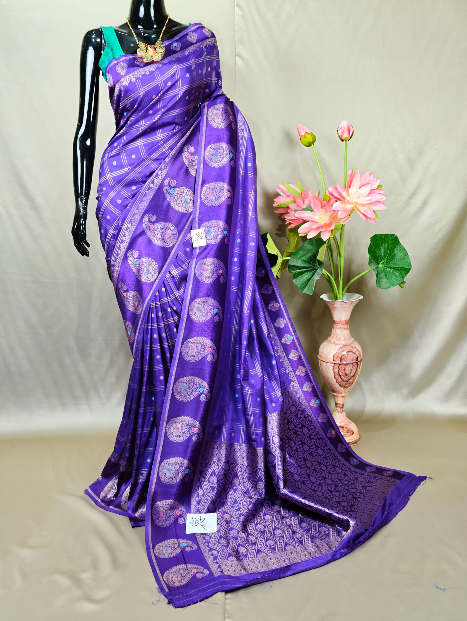 Semi Katan Benarasi