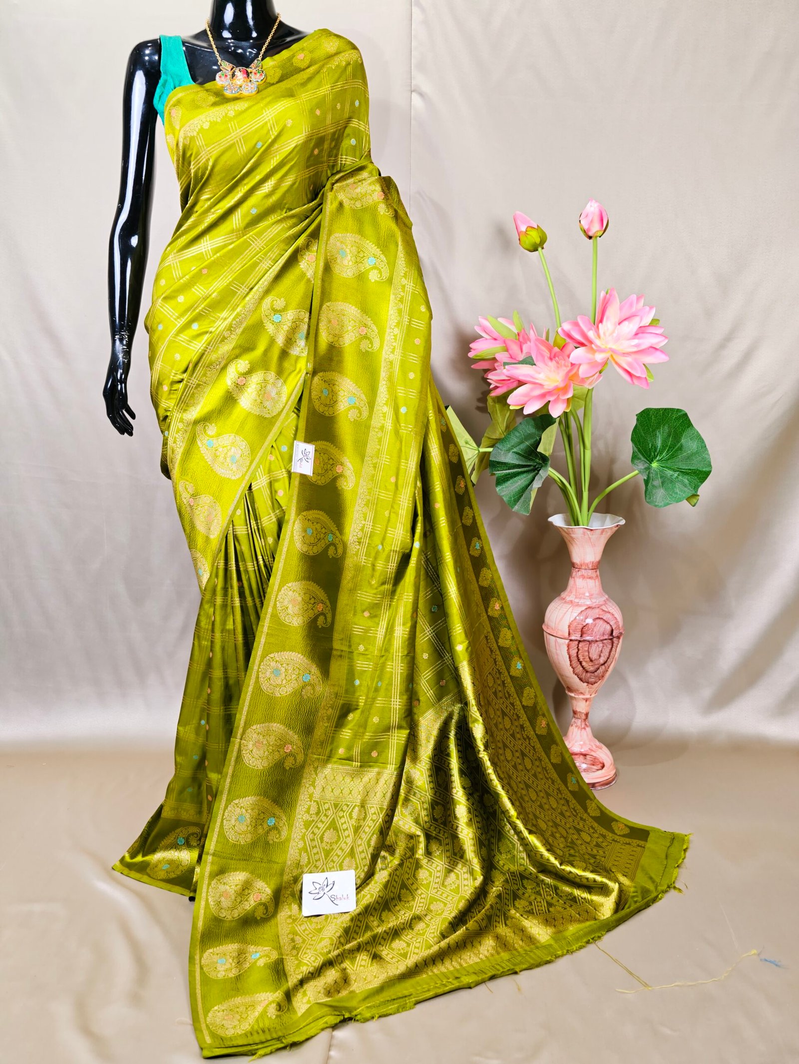 Semi Katan Benarasi