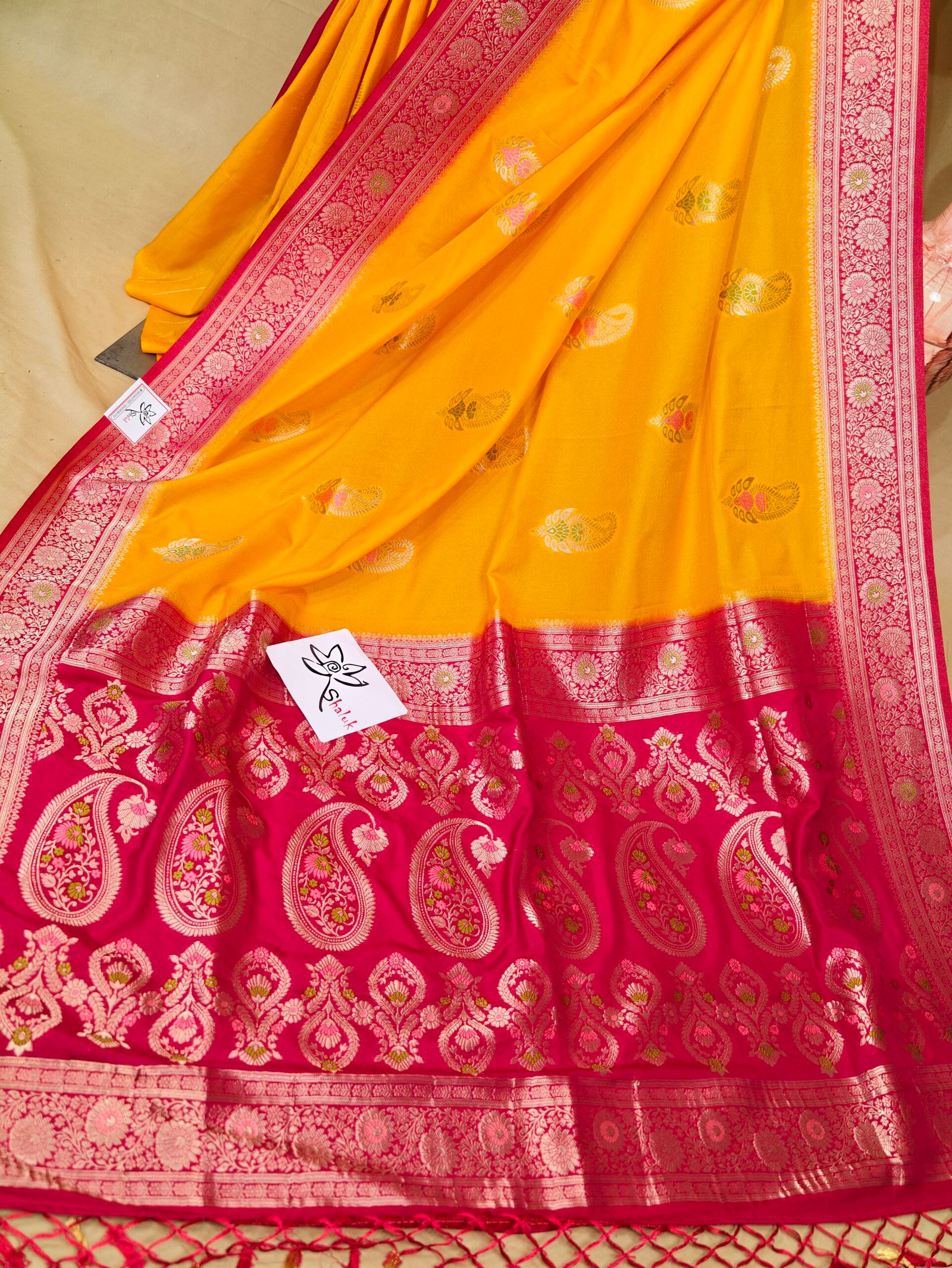 Crepe Khaddi Saree - Image 3