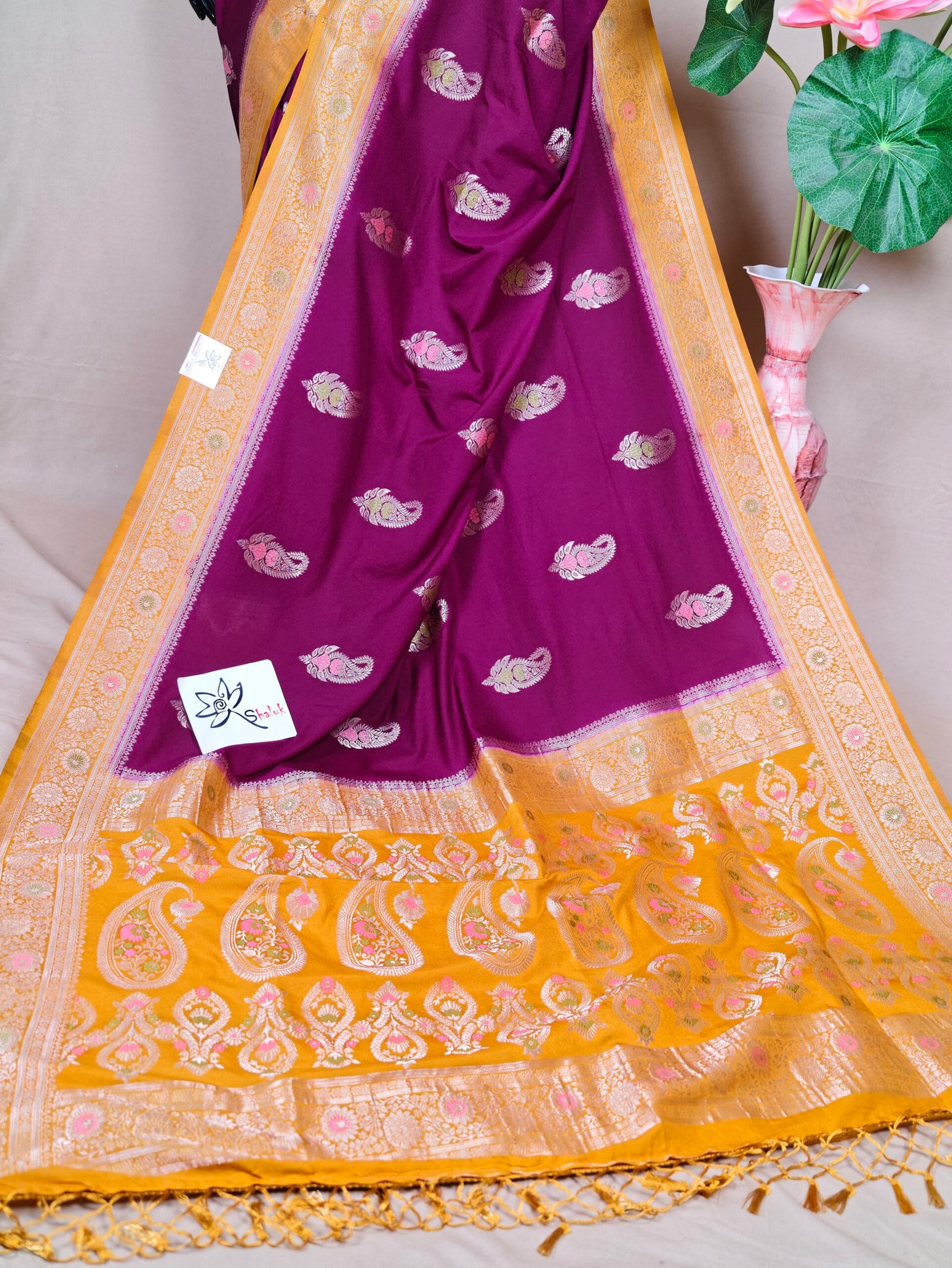 Crepe Khaddi Saree - Image 3