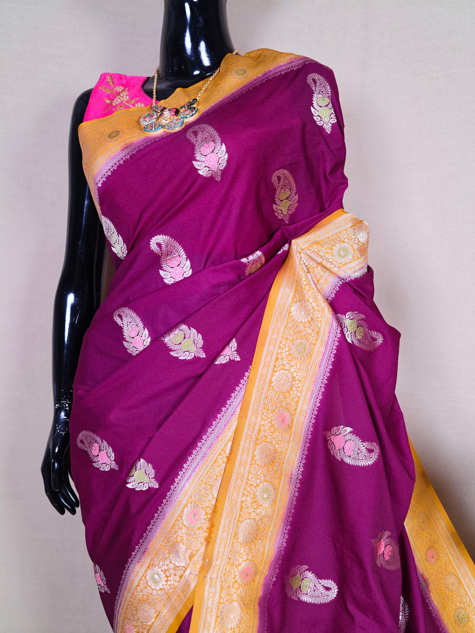 Crepe Khaddi Saree - Image 2