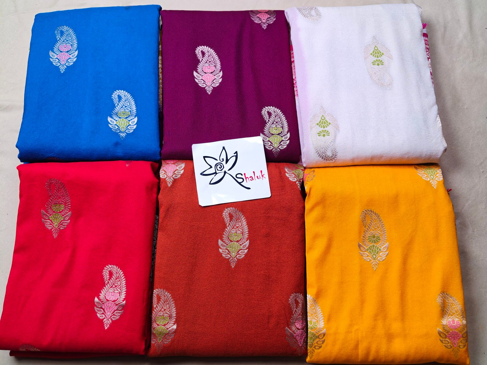 Crepe Khaddi Saree - Image 5