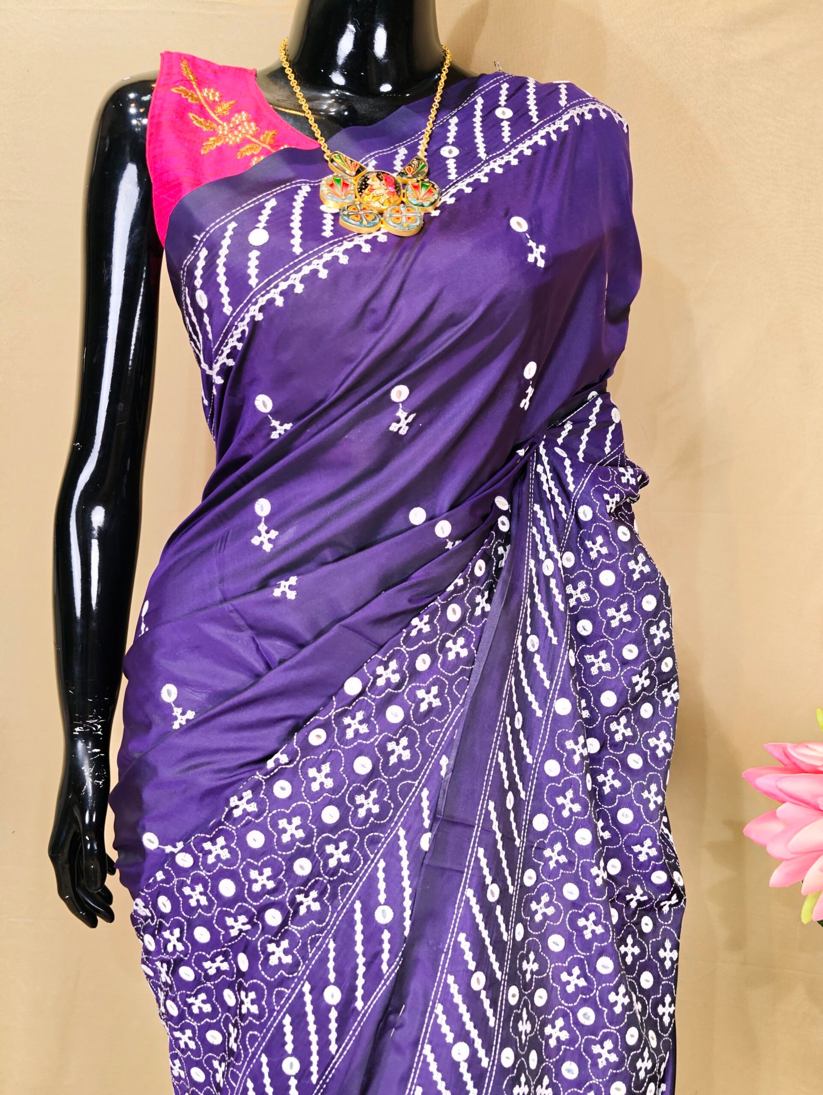 Mirror Gujrati Saree - Image 2