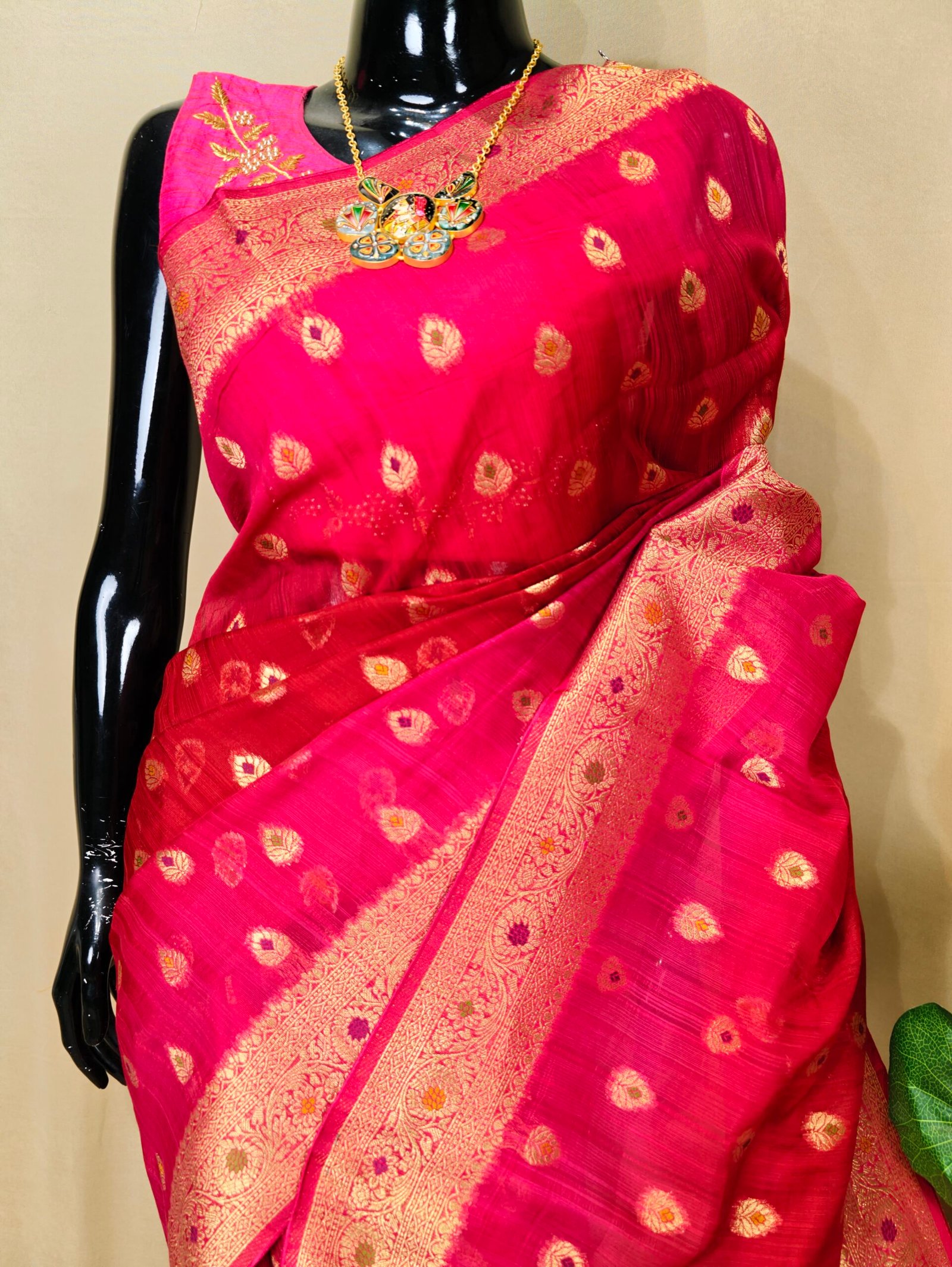 Tussar Orgenza Saree - Image 3