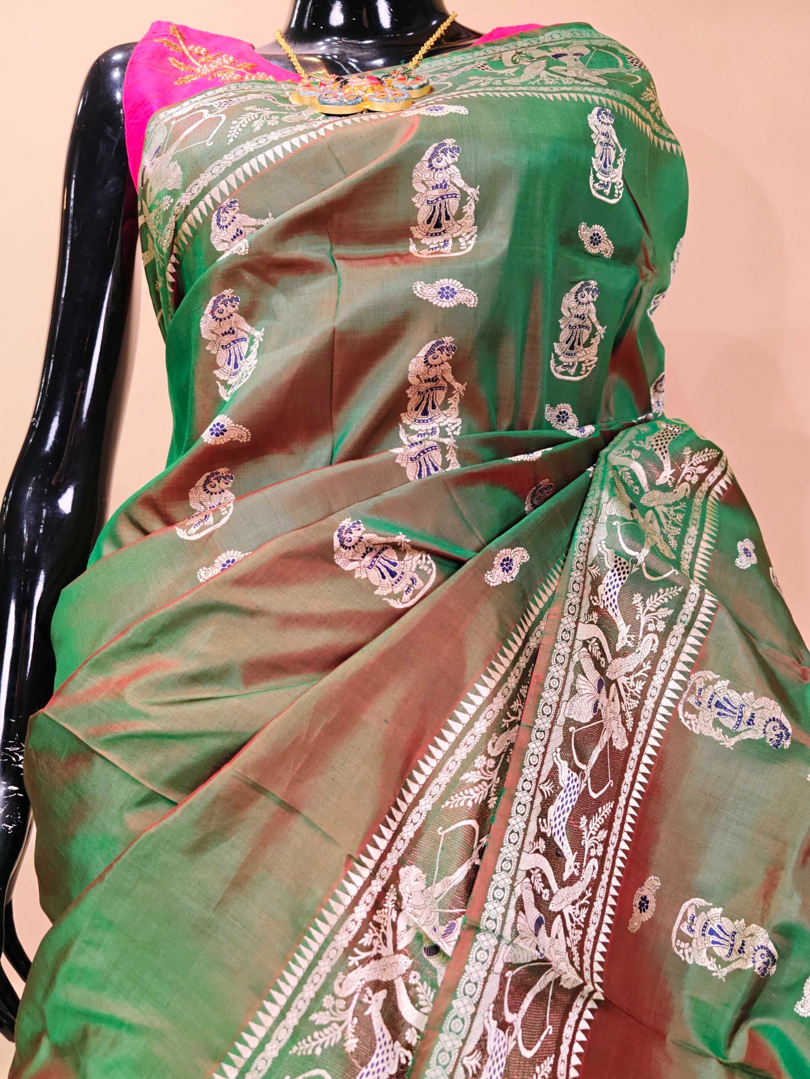 Pure Baluchari Saree - Image 4